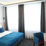 Szálloda Dias Pinneberg