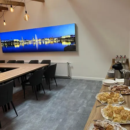 Отель Dias Пиннеберг