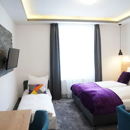 Dias Пиннеберг