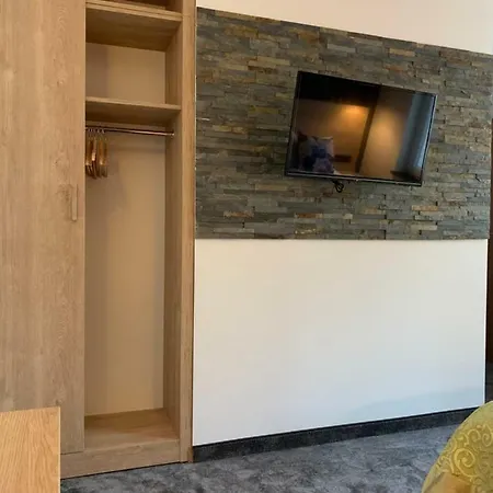 Hotel Dias 3*