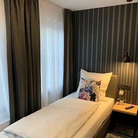 Отель Dias Пиннеберг