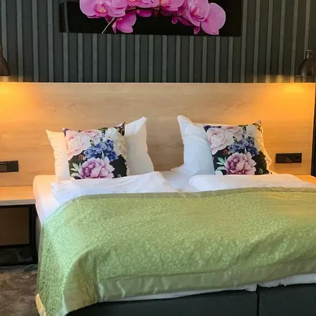 Отель Dias Пиннеберг