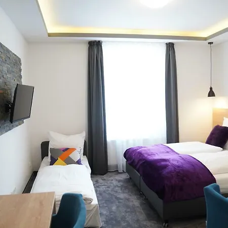 Dias Hotel