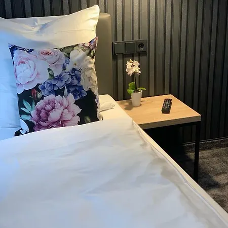 Dias ホテル 3*