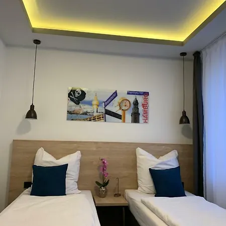 Dias Отель Пиннеберг