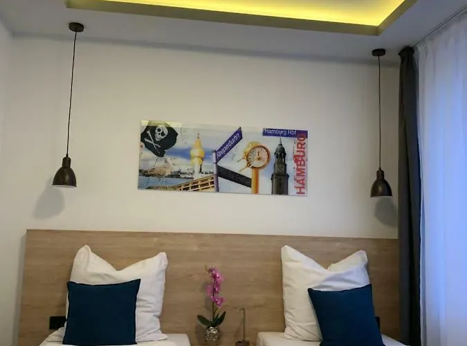 Dias Отель Пиннеберг